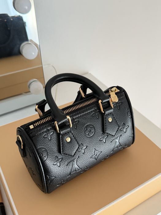 Louis Vuitton Nano Speedy em couro Monogram Empreinte preto