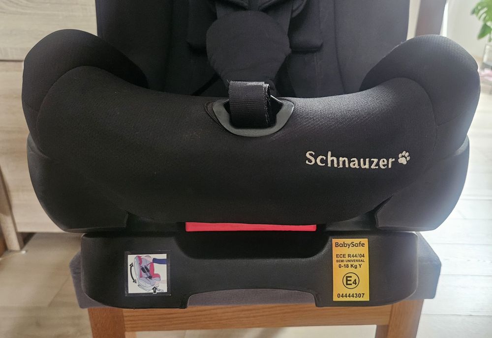 BabySafe, Schnauzer fotelik samochodowy