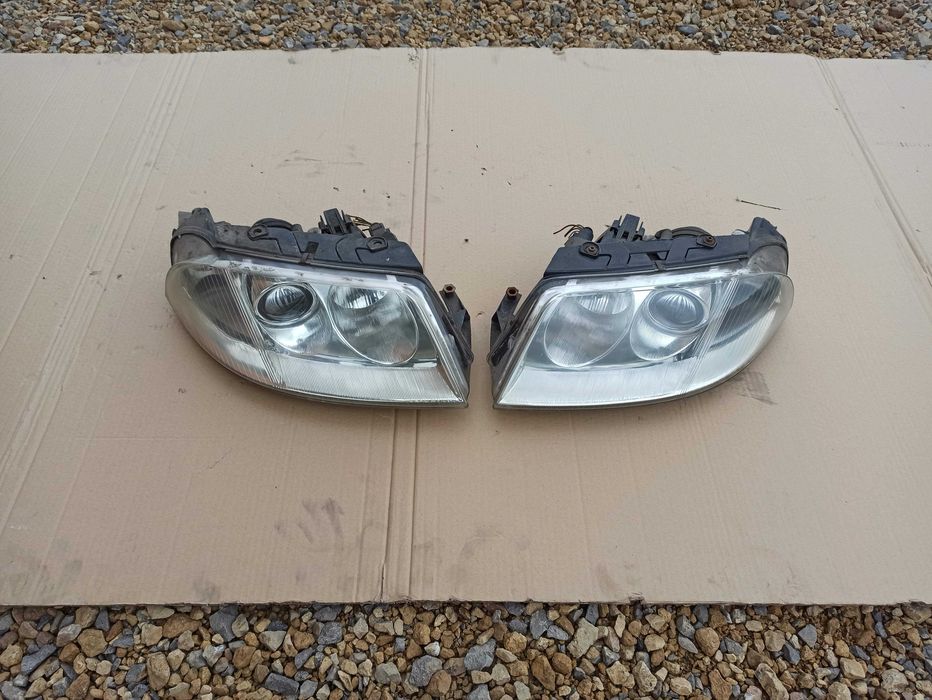 Lampy Lewa Prawa KPL VW PASSAT B5 FL 00-05.r SZKŁO BDB
