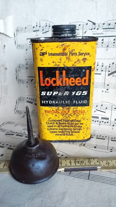 Almotolias Antigas - Latas de Óleo Vintage