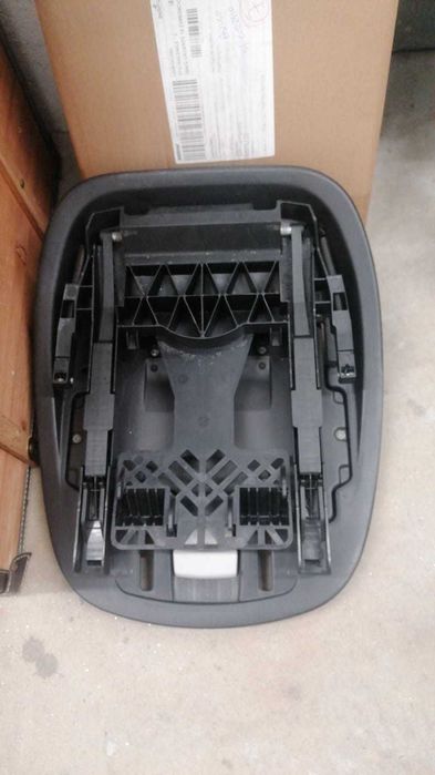 2 Cadeira-auto CYBEX Silver Solution B-i-Fix i-Size