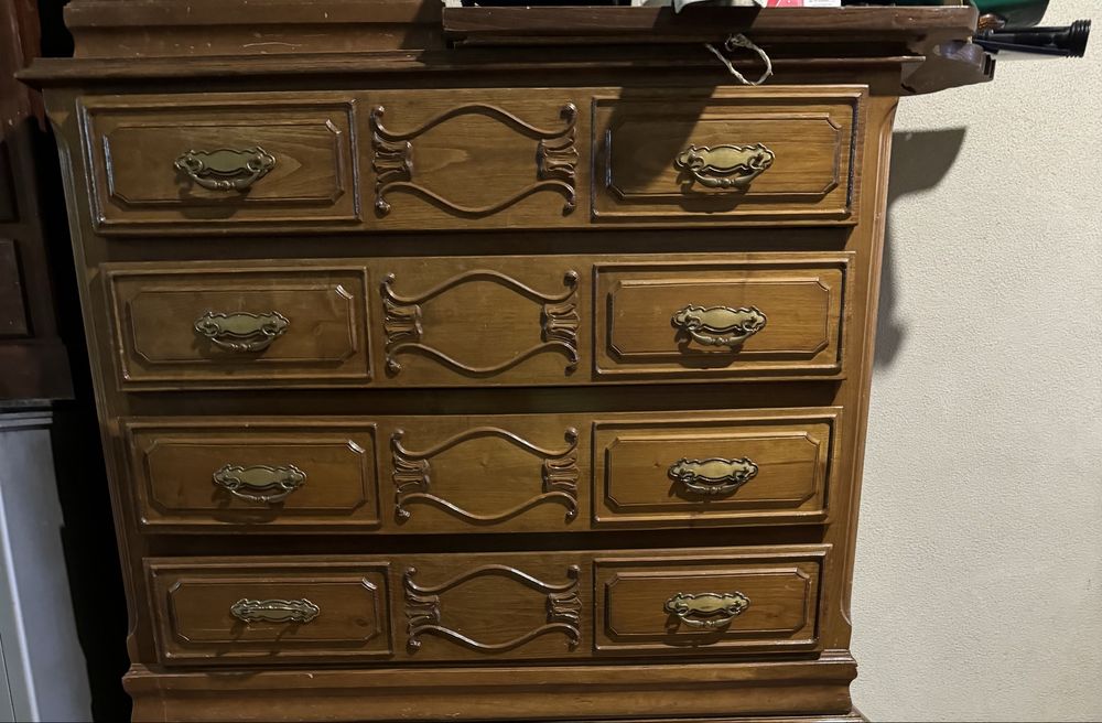 Comoda e mesinhas de cabeceira