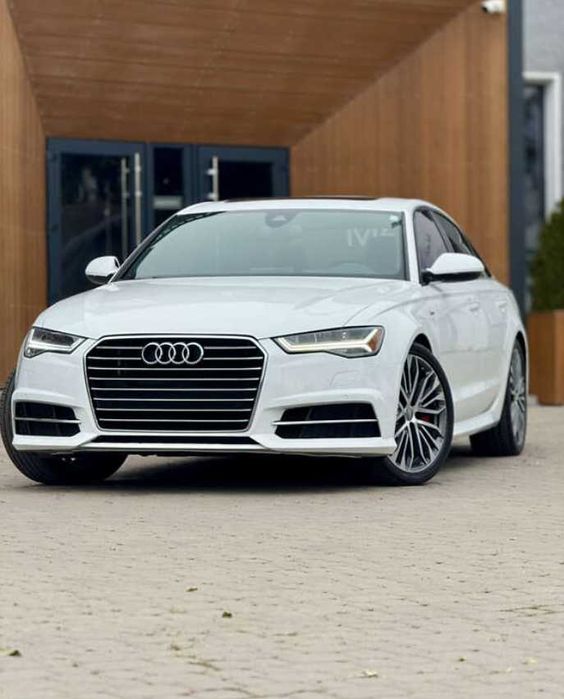 Продам Audi A6 C7 3.0 TFSI quattro