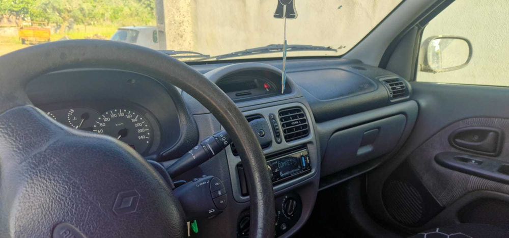 Vendo Renault clio