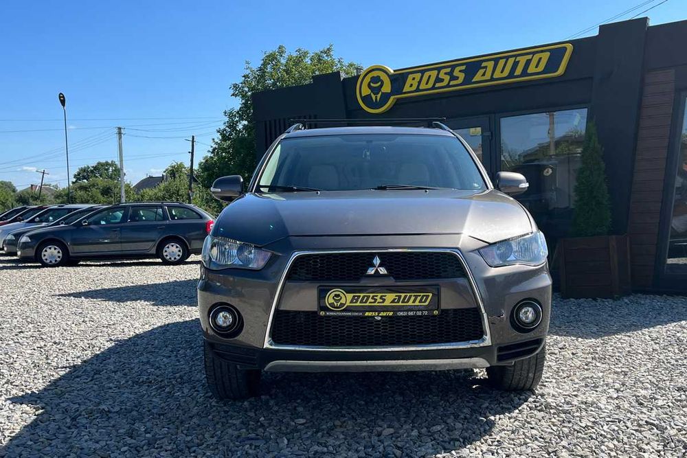 Mitsubishi Outlander 2011