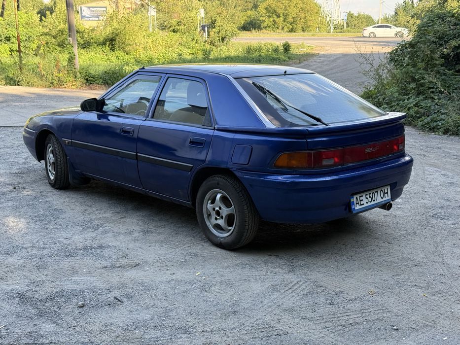 Mazda 323F 1.6 газ/бенз. 1993 года. Офомление.