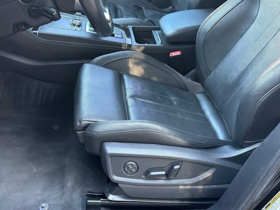 Audi Q5 quattro Prestige      2019