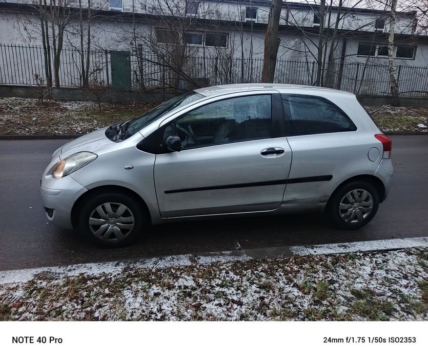 Toyota Yaris 1.0 benzyna