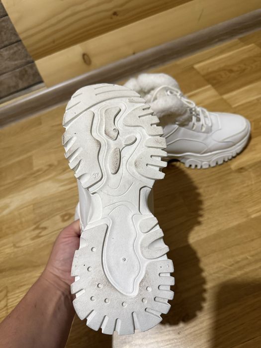 Ботінки жіночі зимові