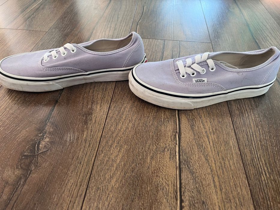 Lawendowe trampki Vans