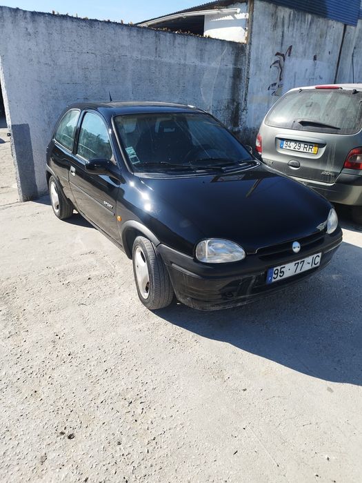 Opel Corsa (5 lugares) 1500 turbo diesel de 1997