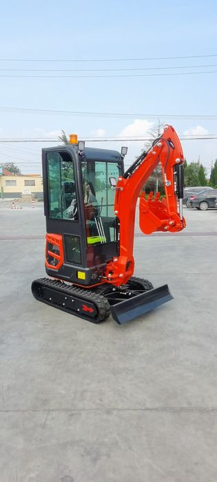 Mini giratória 1800kg nova c/ motor Kubota