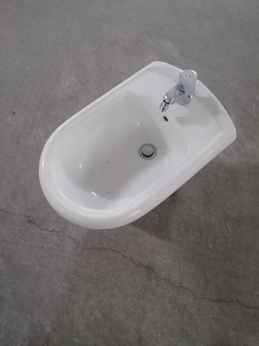 Bidé Sanindusa novo