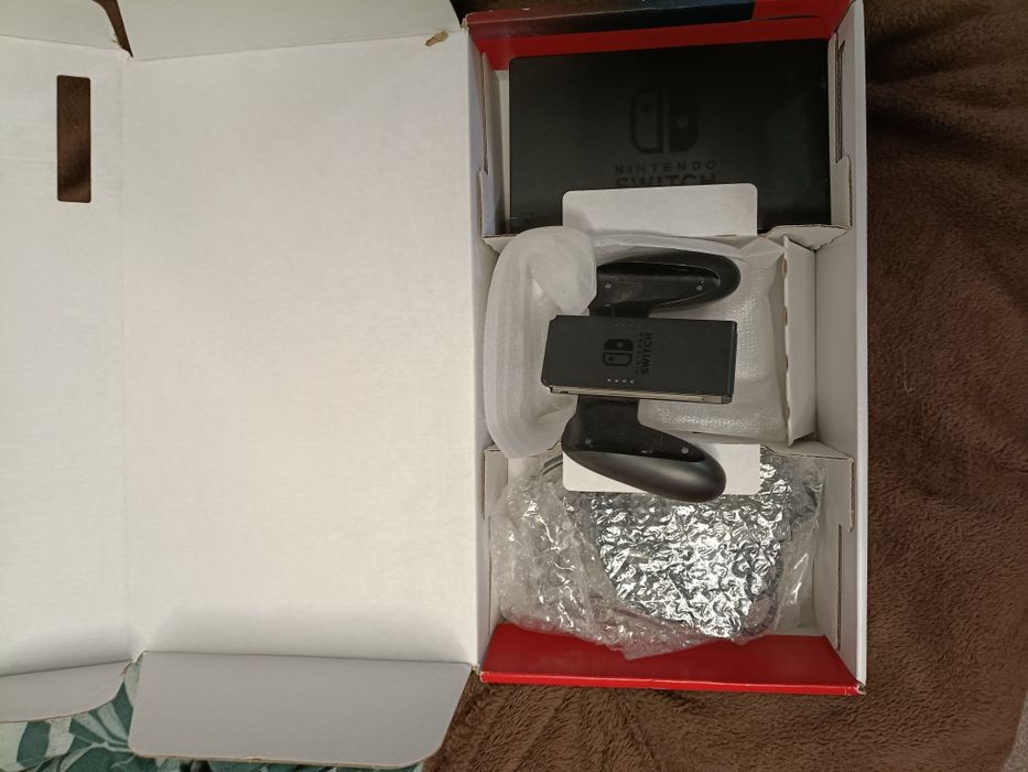 Sprzedam konsolę nintendo switch