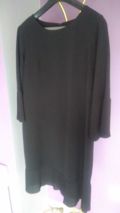 Czarna elegancka sukienka