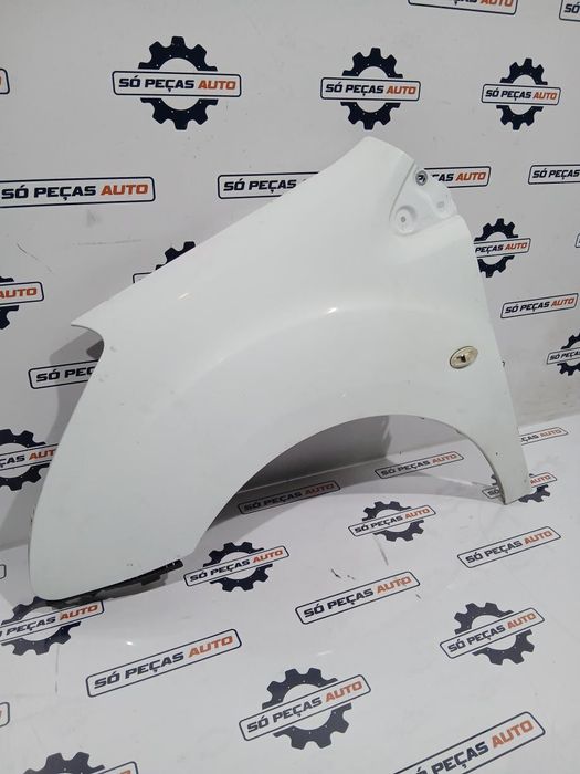 GUARDA LAMAS ESQUERDO BRANCA PEUGEOT PARTNER II 1.6HDI ANO: 2013