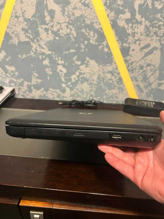 Laptop Compaq Presario CQ56