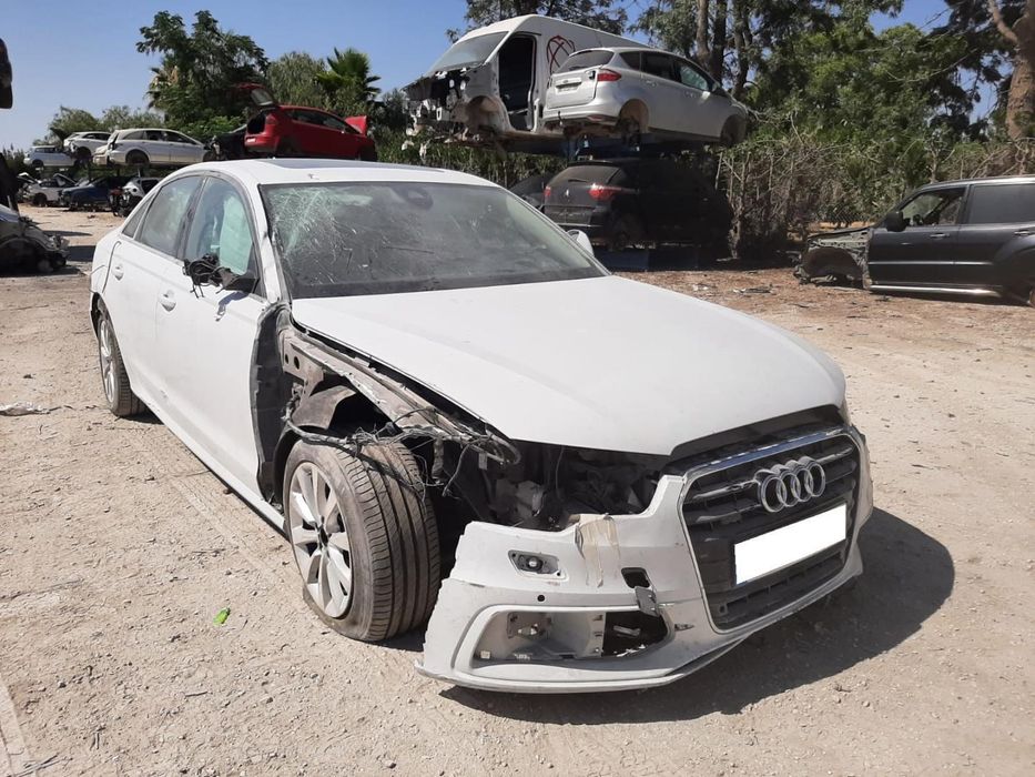 Bomba De Água Audi A6 Berlina 4G2