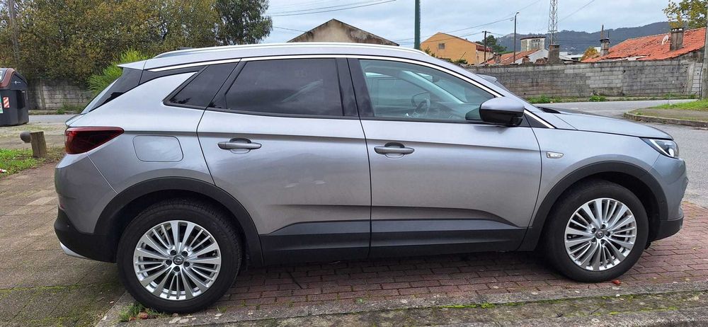 Opel Grandland X 1.2 S&S Auto Business INNOVATION