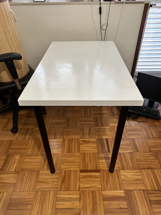 Mesa de escritório 1m x 57cm