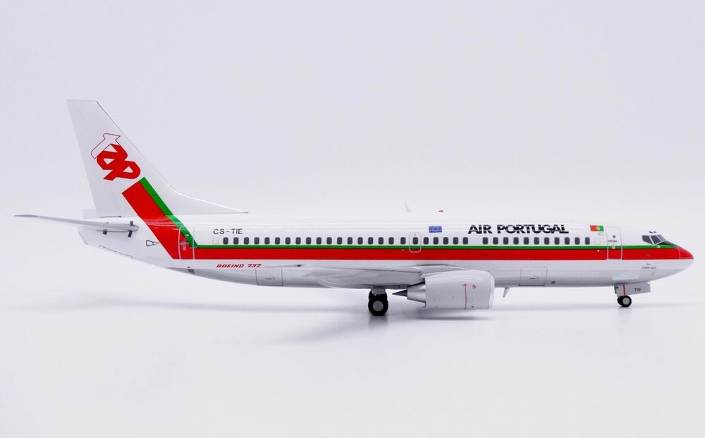TAP air Portugal Boeing 737-300 - CS-TIA Madeira escala 1/200