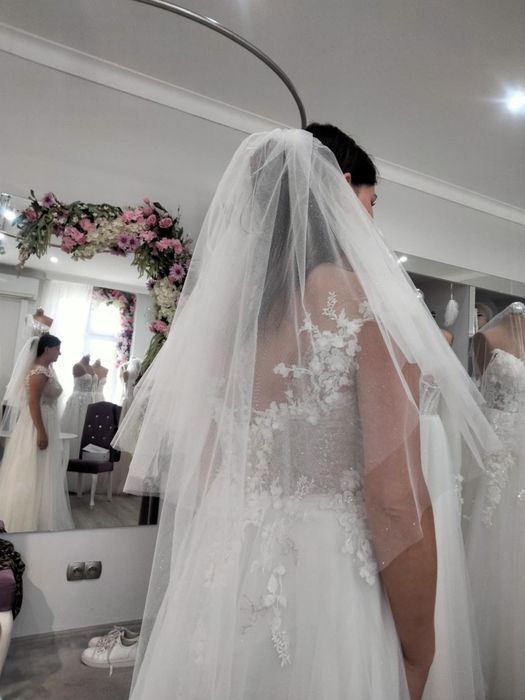 Suknia ślubna 40/L  +gratisy