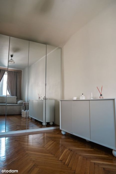 Mieszkanie 2-pokojowe, 44 m², z osobną kuchnią, łazienką + balkon. - Więcej