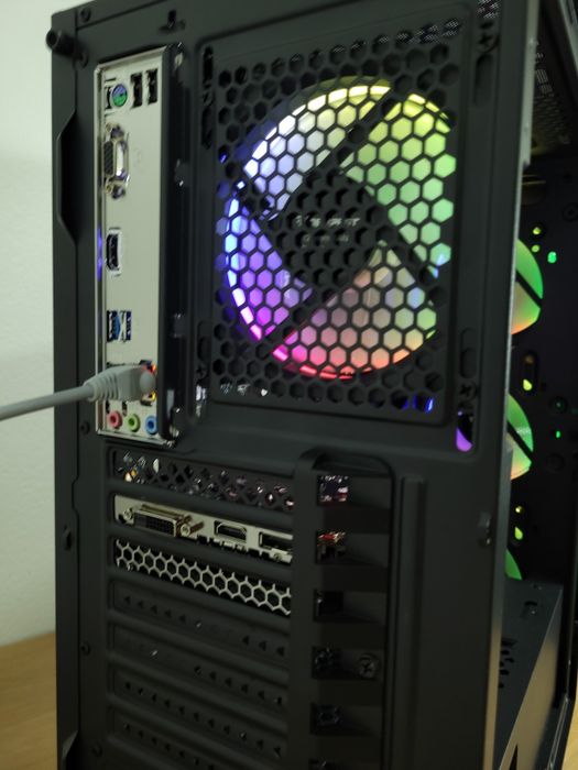 PC Gaming Ryzen 5 5500 | RTX 3050 | 16GB RAM | 480GB SSD