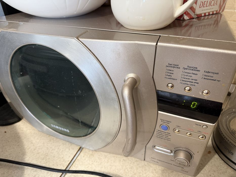 Мікрохвильовка Samsung
