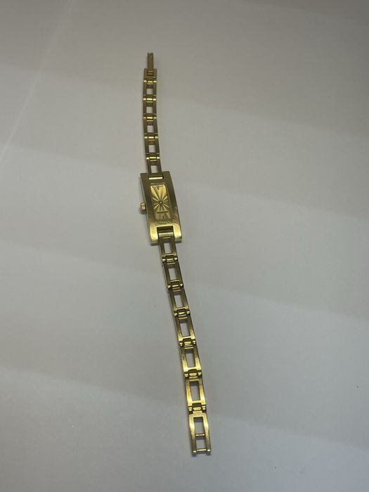 Жіночий годинник Gucci 3900L