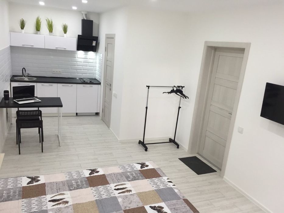 Однакімнатна квартира/студія в безпечному цокольному приміщенні