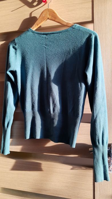 Sweterek  zielony S/M Miss two.