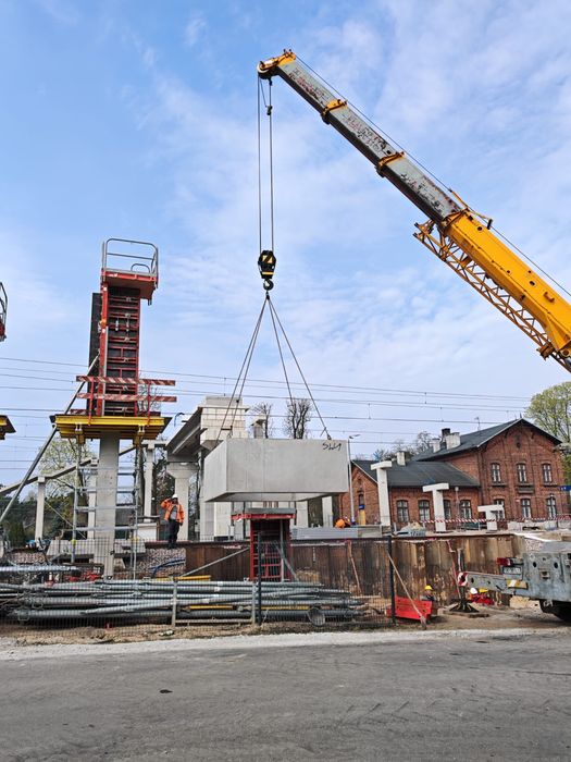 Usługi dźwigowe 30-160 ton