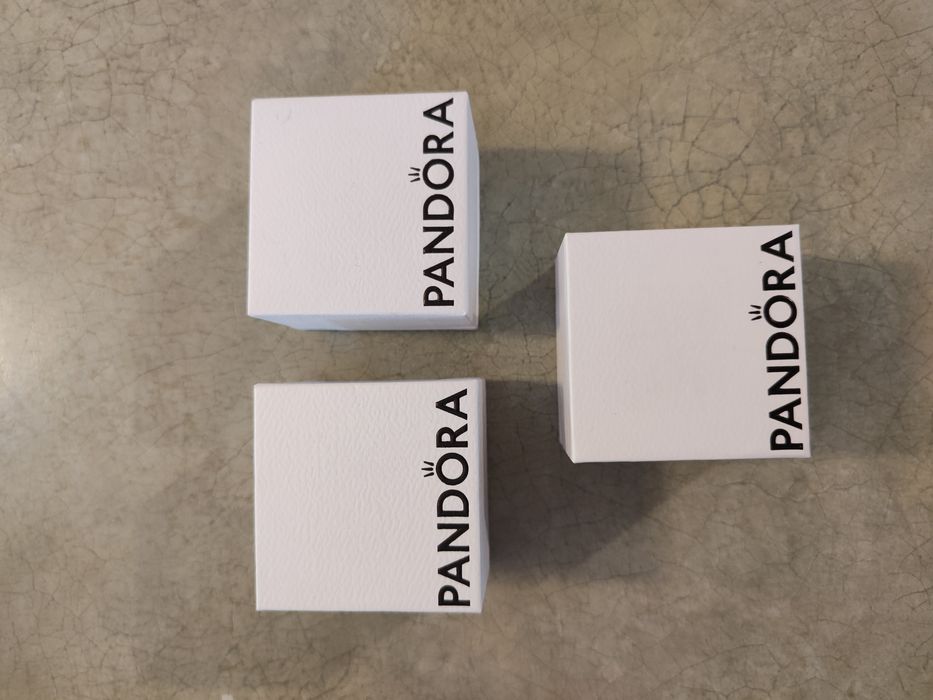 1 szt. Pudełko prezentowe pandora na charms lub pierścionek