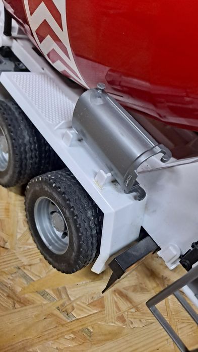 Bruder mercedes betoniarka