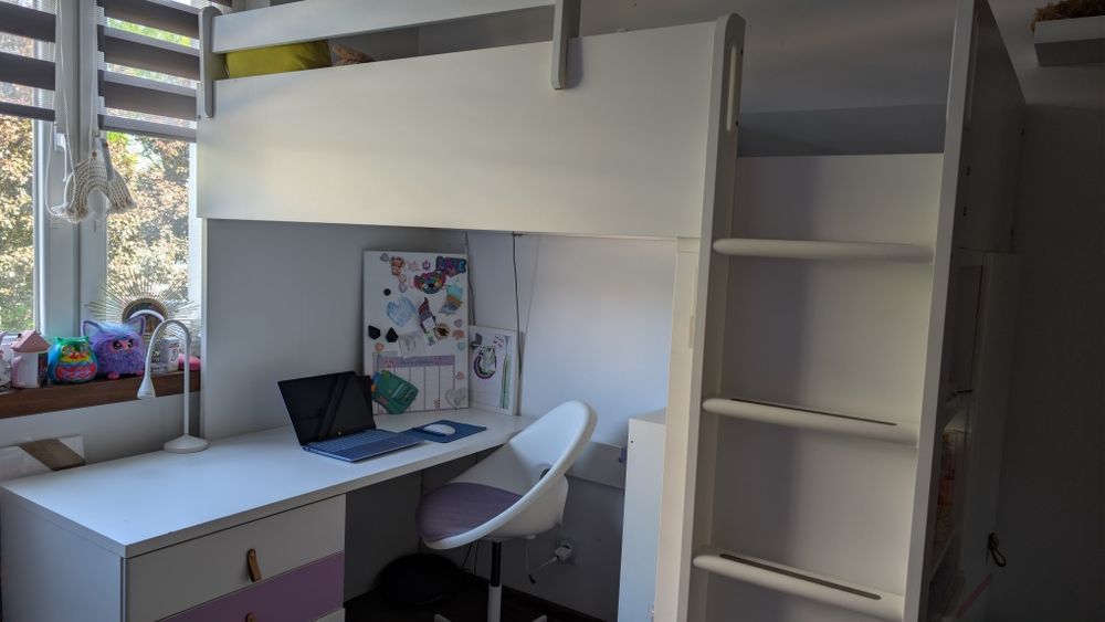 Łóżko piętrowe na antresoli Ikea Smastad
