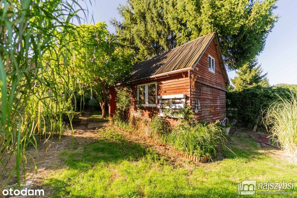 Uroczy dom letniskowy  nad rzeką Dziwną