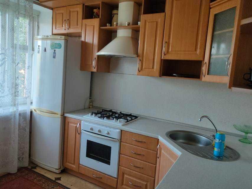 Гарна 2к. квартира на Подолі. Світло не вимикають!!!