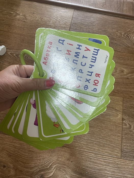 Продам інтерактивні іграшки, абетку.