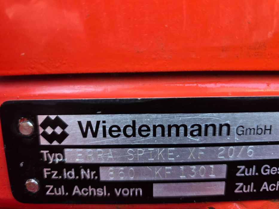 Napowietrzanie WIEDENMANN TERRA SPIKE XF20/6 Sisis Aerator Toro Rink Aerator John Deere Aercore Wertykulator WIEDENMANN Redexim Aerator Turfco