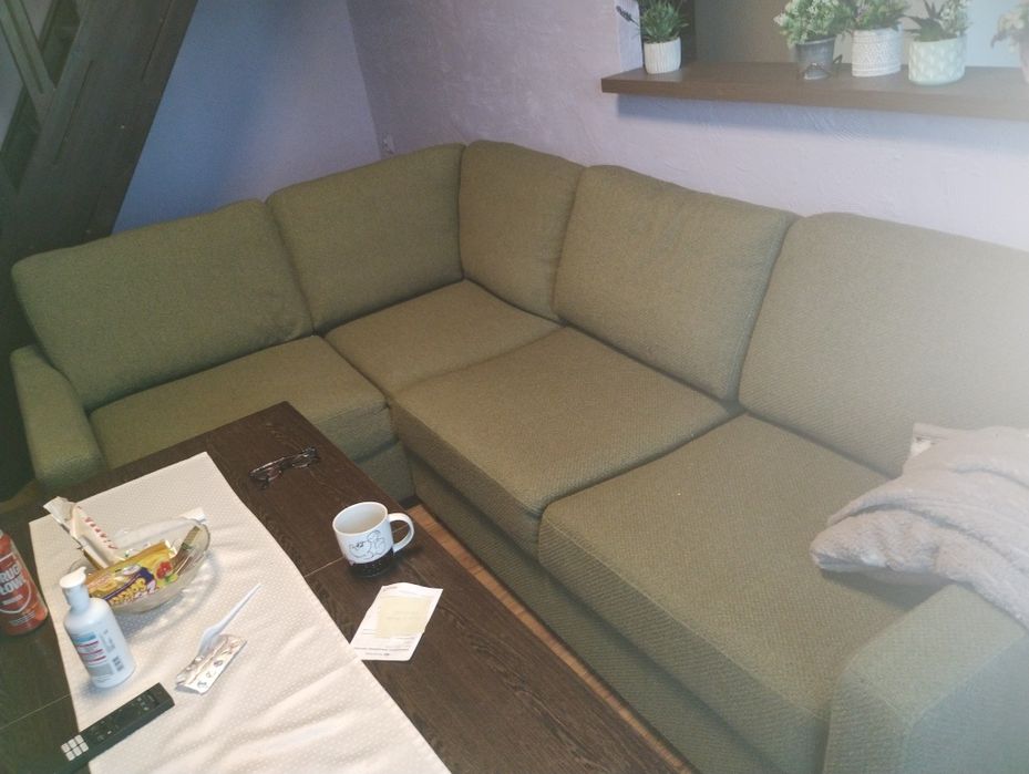 Kanapa narożna swieżo po wymianie tapicerki polecam do zakupu cena do