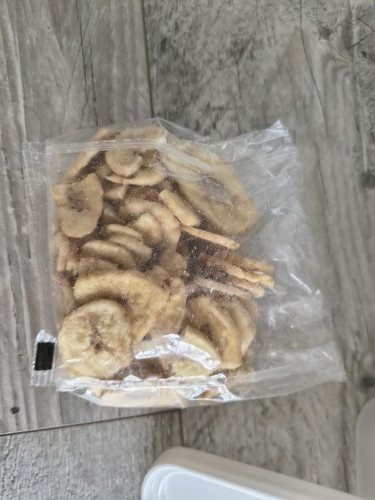 Pozostała karma po chomiku plus przysmaki