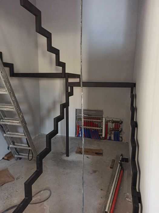 Balustrady, bramy, ogrodzenia