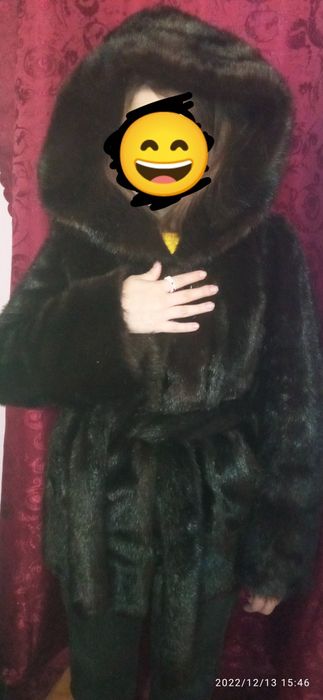 Полушубок жіночий