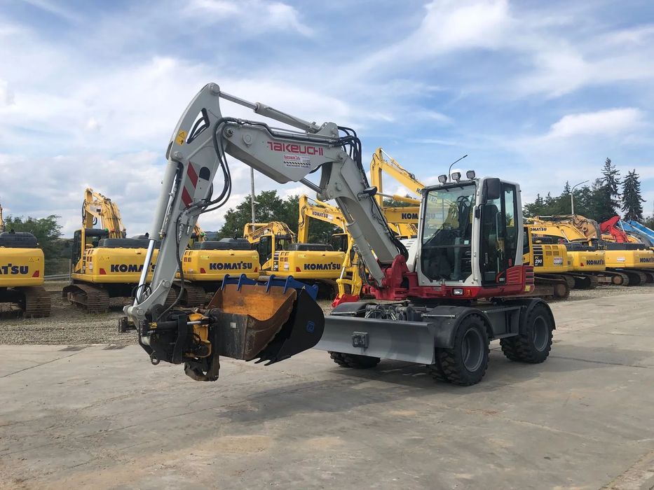 Takeuchi TB295W  Takeuchi TB295W Koparka Kołowa