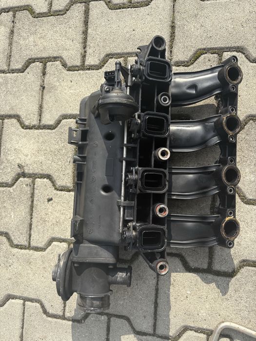 Kolektor ssący bmw e46 320d 2.0d