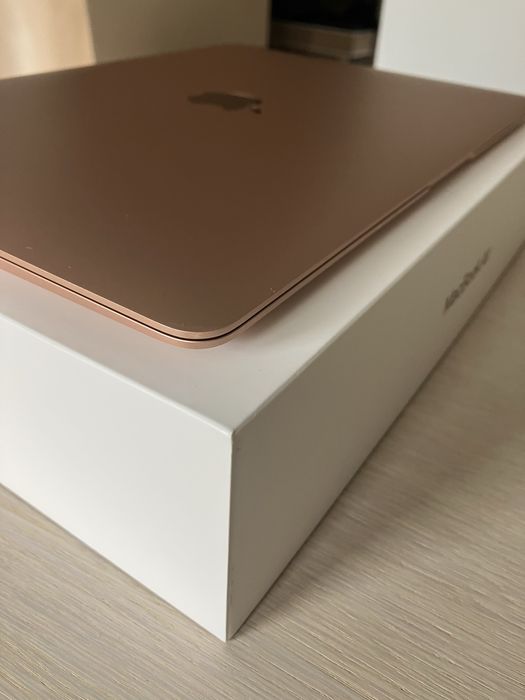 MacBook Air M 16GB/256 bateria 97% Gold 2022
