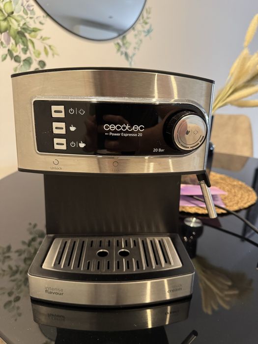 Máquina de Café Cecotec Power Espresso 20 Bar com Acessórios