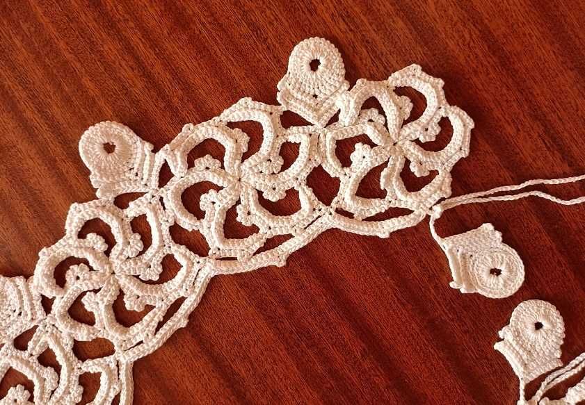 Kołnierzyk szydełkowy / śliczny - biały / z kuferka babci / rękodzieło