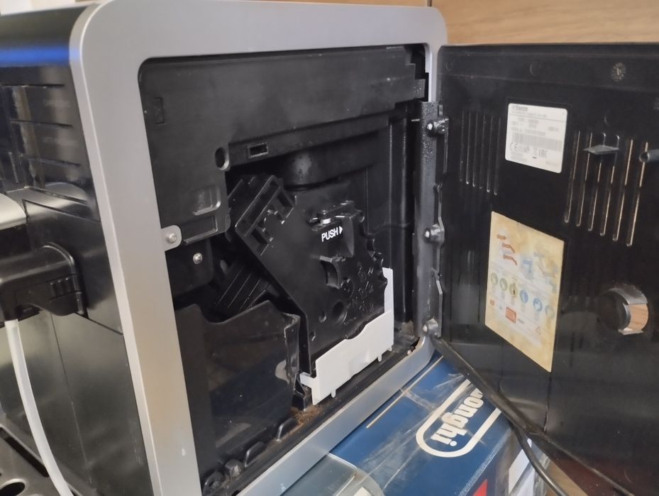 Ekspres do kawy Saeco Moltio , 100% sprawny .